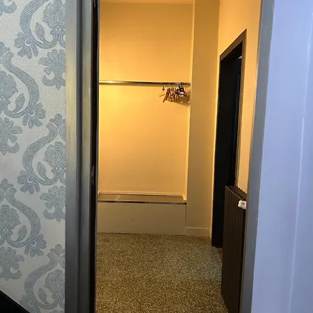 Alojamento de Acomodação e Pequeno-almoço La Petite Cour -